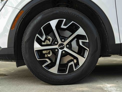 Used 2023 Kia Sportage EX FWD image 14