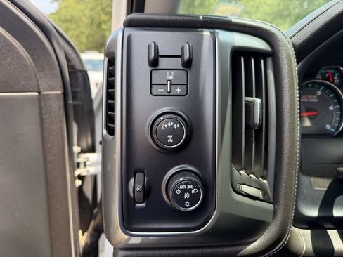Used 2019 Chevrolet Silverado 2500 LTZ w/ Duramax Plus Package AWD/4WD image 9