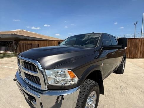 Used 2017 RAM 2500 Tradesman w/ Chrome Appearance Group image 13