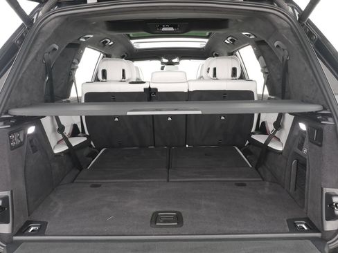 Used 2024 BMW X7 xDrive40i w/ Premium Package AWD/4WD image 39