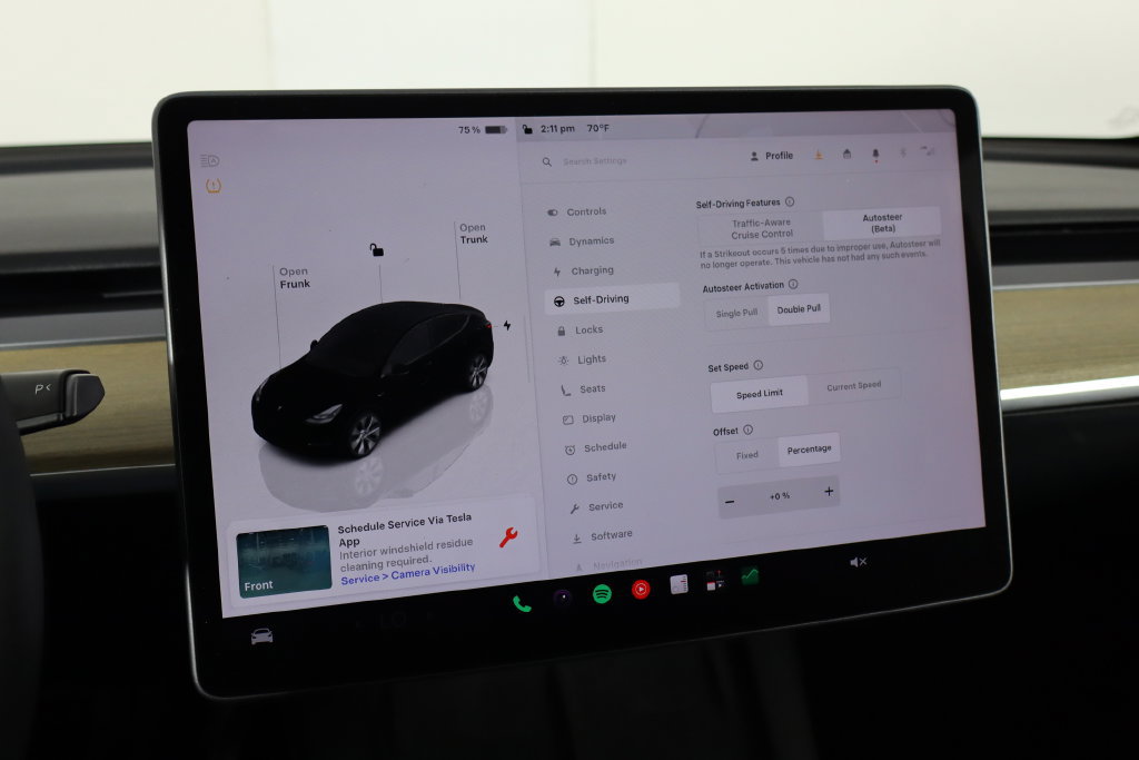 Used 2023 Tesla Model Y 2WD image 31