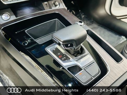 Certified 2023 Audi Q5 2.0T Premium w/ Convenience Package AWD/4WD image 16