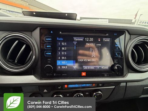 Used 2016 Toyota Tacoma TRD Off-Road image 10