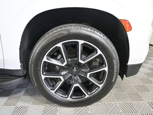 Used 2024 Chevrolet Tahoe RST w/ Luxury Package AWD/4WD image 11