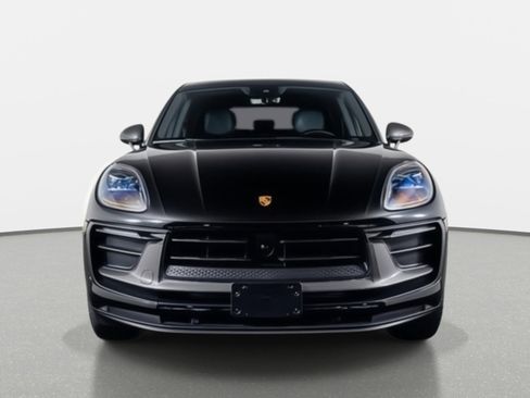 Used 2025 Porsche Macan Turbo AWD/4WD image 22