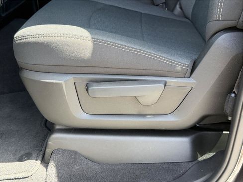 Used 2025 RAM 2500 Tradesman AWD/4WD image 13