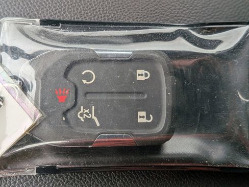 Certified 2023 GMC Acadia SLE w/ Driver Convenience Package image 36