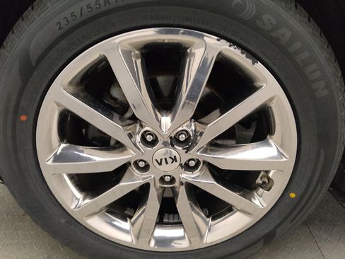 Used 2017 Kia Sorento SX FWD image 31