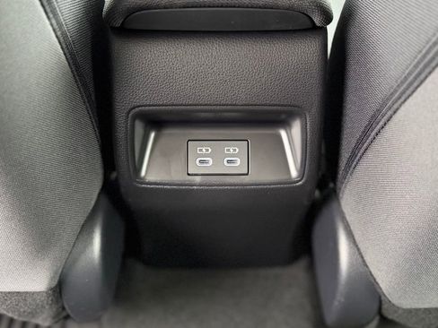 Used 2026 Toyota Corolla LE image 8