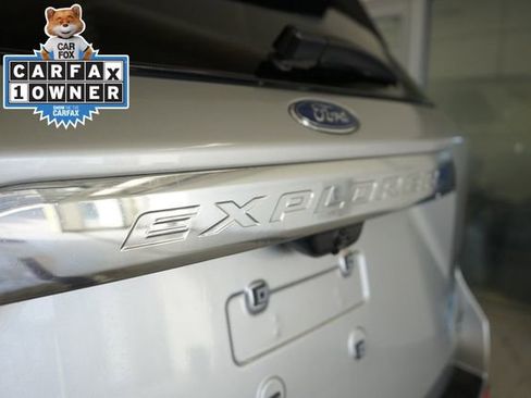 Used 2023 Ford Explorer XLT w/ Equipment Group 202A image 13