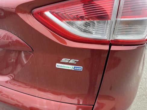 Used 2014 Ford Escape SE image 6