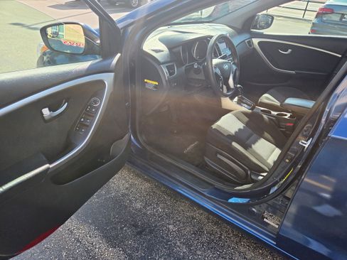 Used 2014 Hyundai Elantra GT FWD image 4