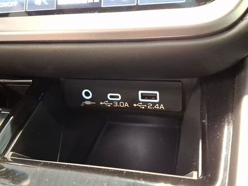Certified 2025 Subaru Outback Limited AWD/4WD image 24