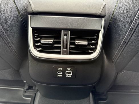 Used 2025 Subaru Outback Onyx Edition AWD/4WD image 25