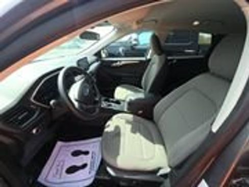 Used 2021 Ford Escape SE w/ Convenience Package AWD/4WD image 2