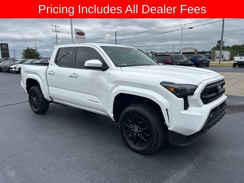 Used 2025 Toyota Tacoma SR5 AWD/4WD image 20