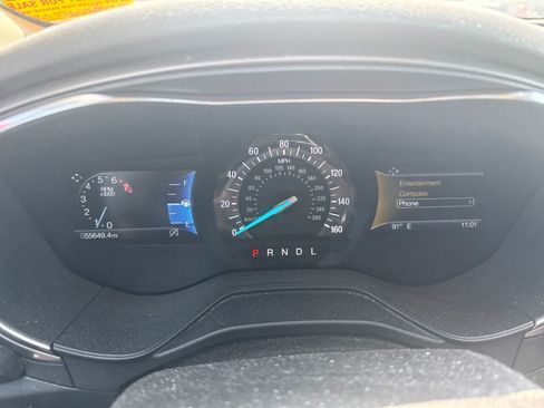 Used 2020 Ford Fusion SE FWD image 17
