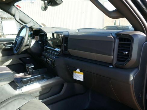 New 2026 Chevrolet Silverado 1500 ZR2 w/ ZR2 Bison Edition AWD/4WD image 14