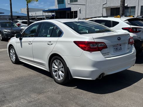 Used 2017 Subaru Legacy 2.5i Premium AWD/4WD image 3