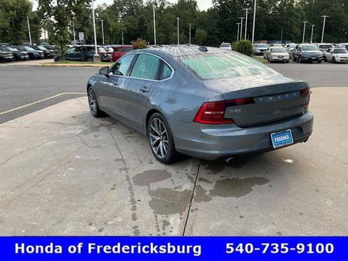 Used 2018 Volvo S90 T5 Momentum w/ Convenience Package FWD image 4