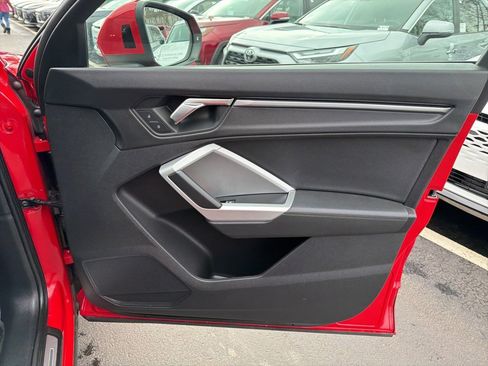 Used 2022 Audi Q3 2.0T Premium Plus image 11