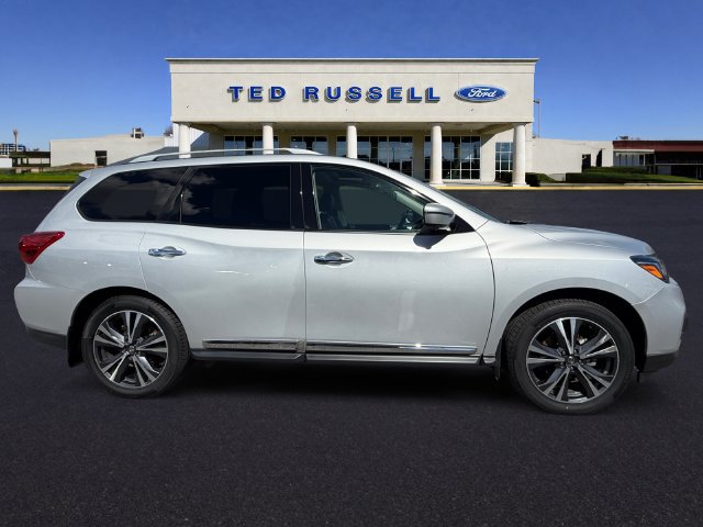Used 2020 Nissan Pathfinder Platinum w/ Cargo Package AWD/4WD image 4