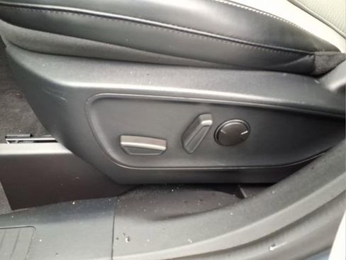 Used 2024 Ford Escape SE w/ Class II Trailer Tow Package image 14