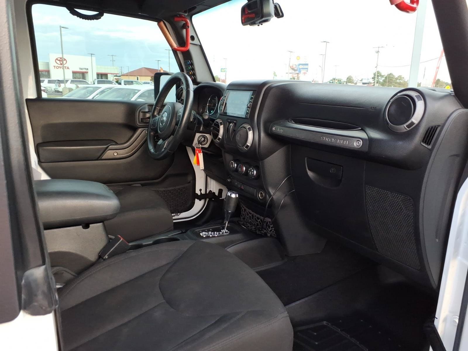 Used 2017 Jeep Wrangler Sport w/ Quick Order Package 24S AWD/4WD image 6