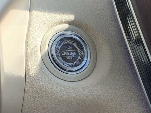 Certified 2022 Mercedes-Benz GLC 300 GLC 300 w/ Premium Package Lite image 14