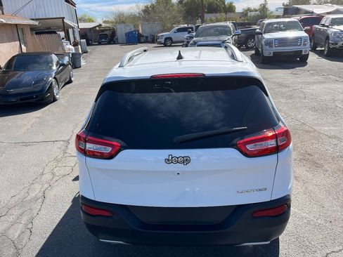 Used 2017 Jeep Cherokee Limited image 48