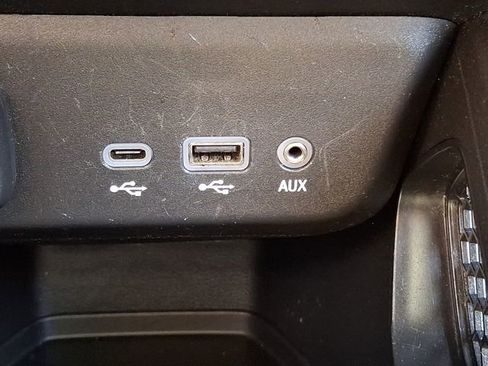 Used 2023 Chevrolet TrailBlazer LS image 25