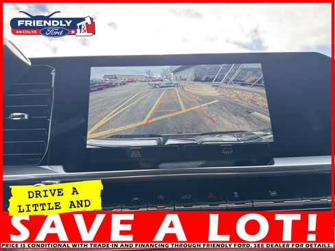 Used 2024 GMC Sierra 1500 SLE image 29