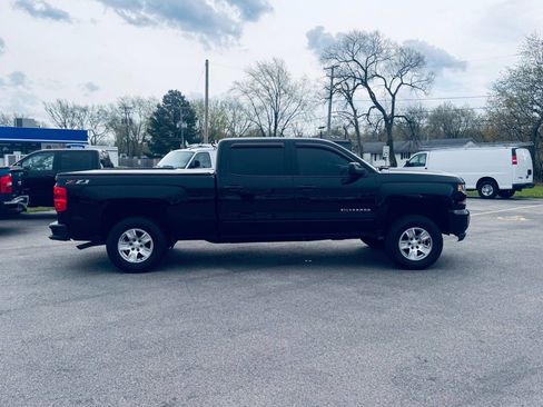 Used 2018 Chevrolet Silverado 1500 LT w/ All Star Edition AWD/4WD image 6