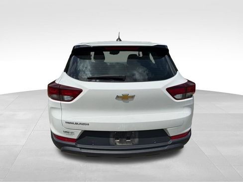Used 2022 Chevrolet TrailBlazer LS FWD image 5