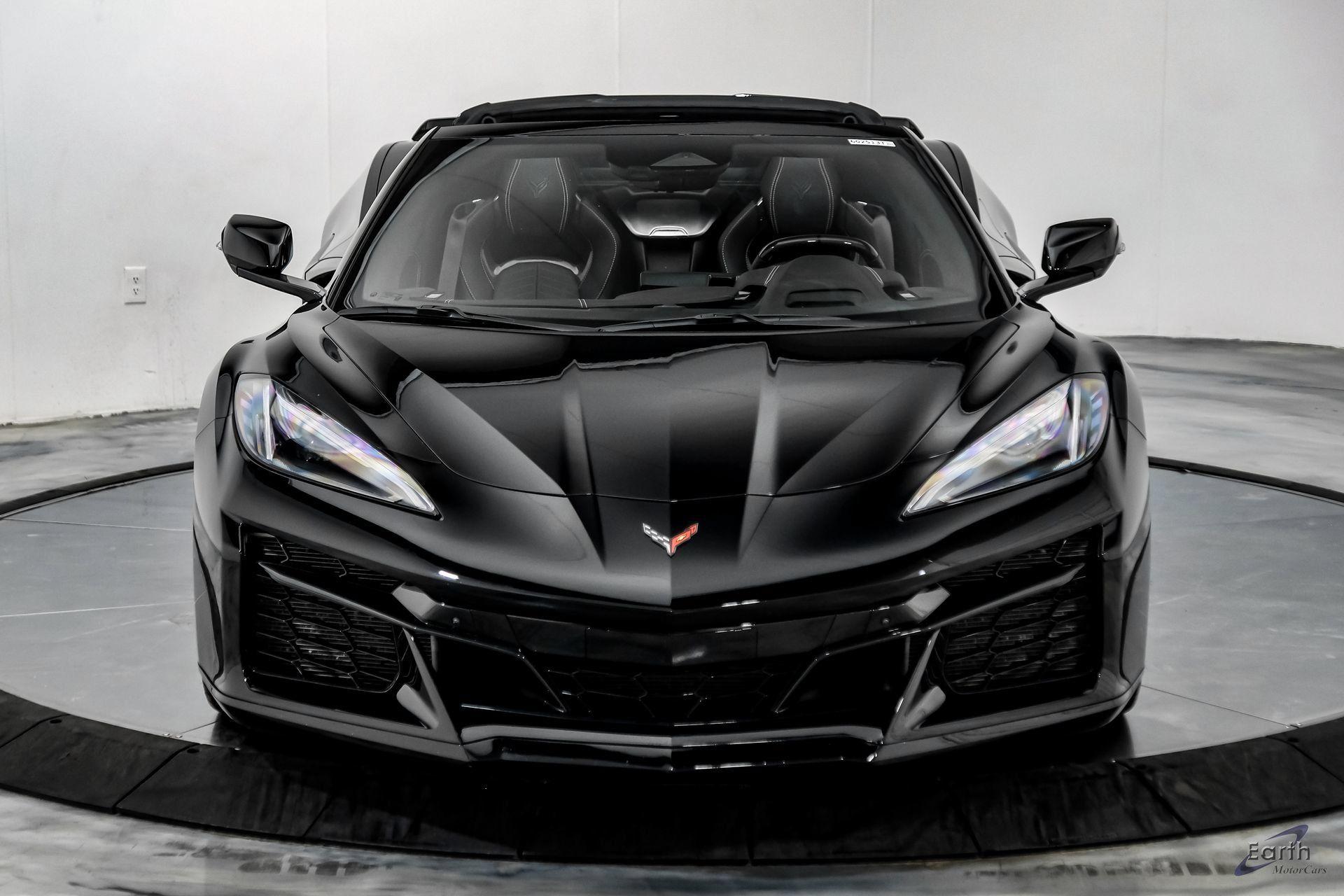 Used 2024 Chevrolet Corvette Z06 RWD image 39