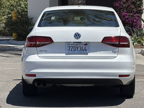 Used 2017 Volkswagen Jetta S FWD image 4