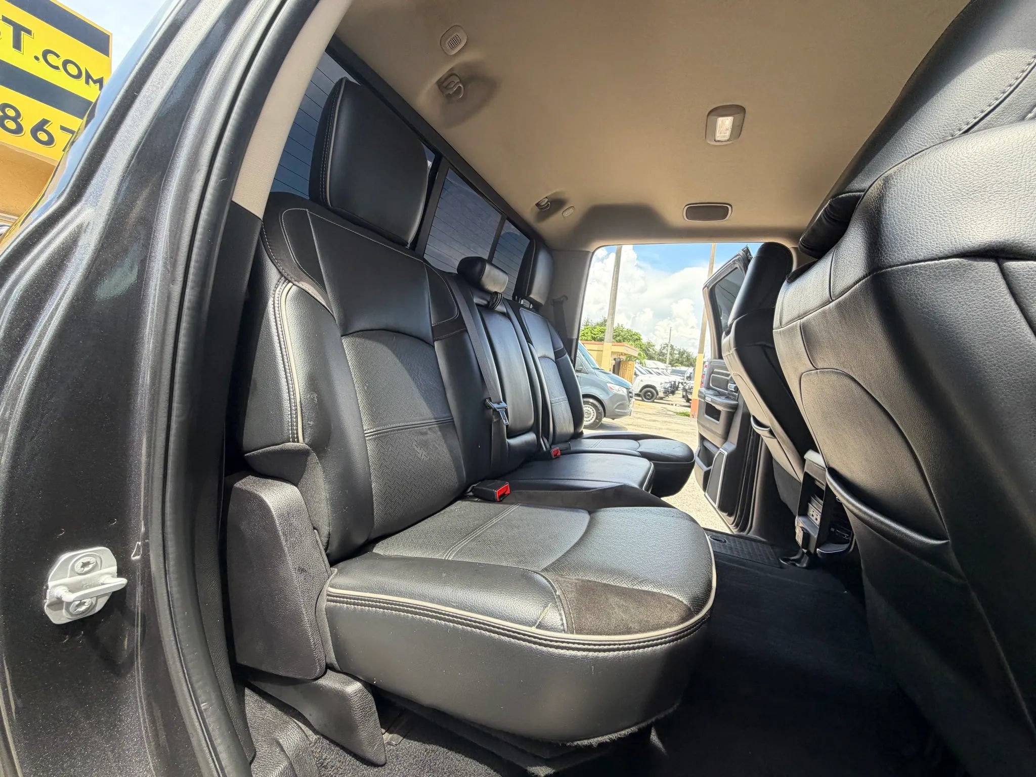 Used 2019 RAM 2500 4x4 Crew Cab Laramie image 20