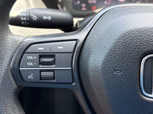 Used 2024 Honda Accord EX image 18