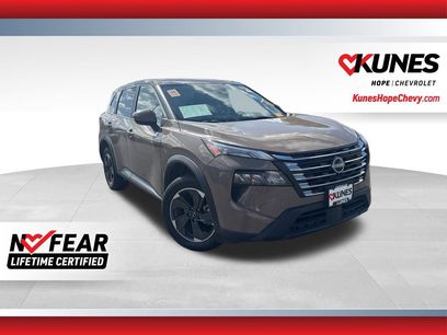 Used 2024 Nissan Rogue SV