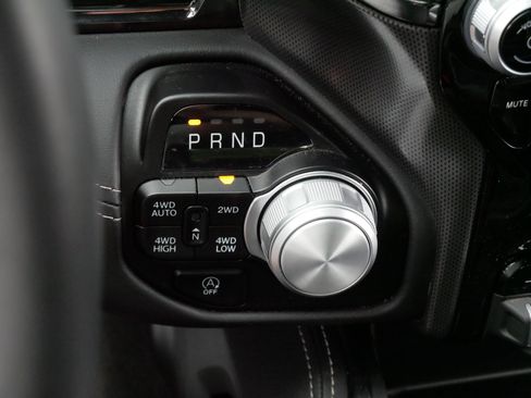 Used 2024 RAM 1500 Limited AWD/4WD image 23