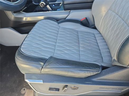 Used 2023 Ford F150 Limited image 18