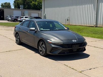 Used 2024 Hyundai Elantra Limited