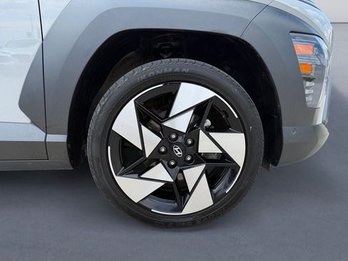 Used 2024 Hyundai Kona Limited AWD/4WD image 9