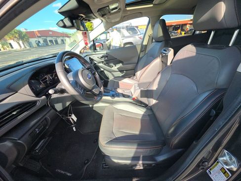Used 2024 Subaru Crosstrek 2.5i Limited AWD/4WD image 8