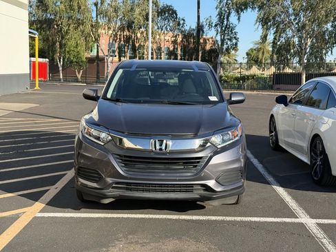 Used 2021 Honda HR-V LX image 2