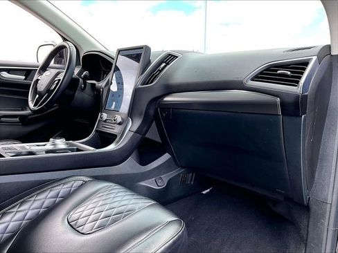 Used 2024 Ford Edge Titanium AWD/4WD image 14