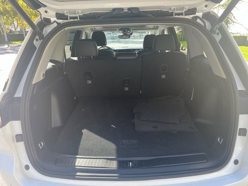 Used 2023 Jeep Grand Cherokee 4WD 4xe image 24