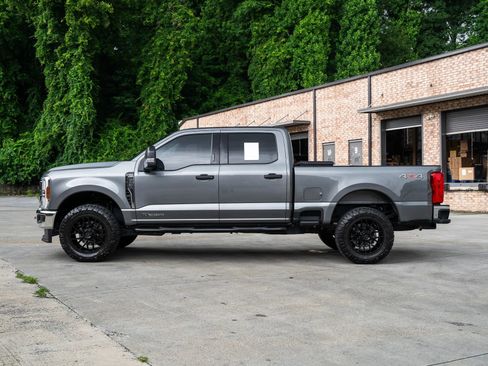 Used 2024 Ford F350 XLT AWD/4WD image 4