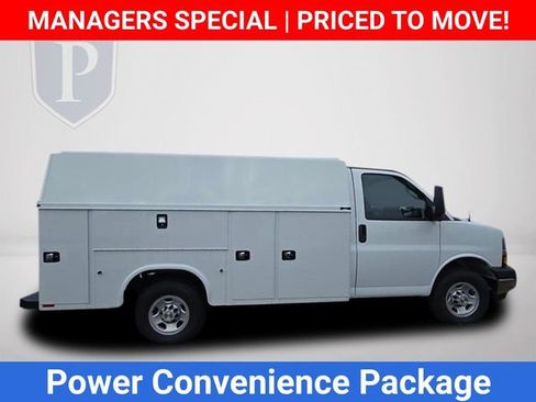 New 2025 Chevrolet Express 3500 w/ Power Convenience Package RWD image 4