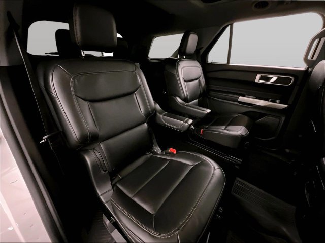 Used 2023 Ford Explorer XLT w/ Equipment Group 202A AWD/4WD image 26
